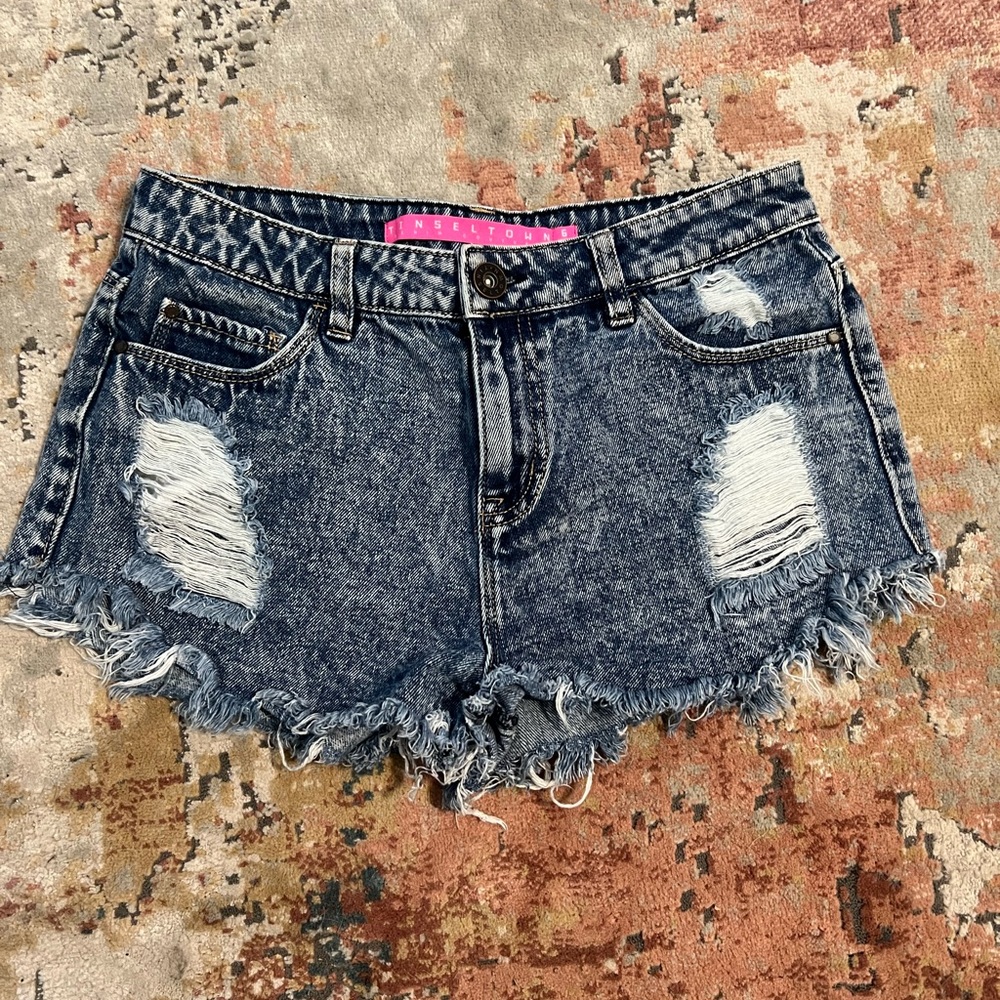 Tinseltown Denim Couture Size 6 Acid wash jean shorts